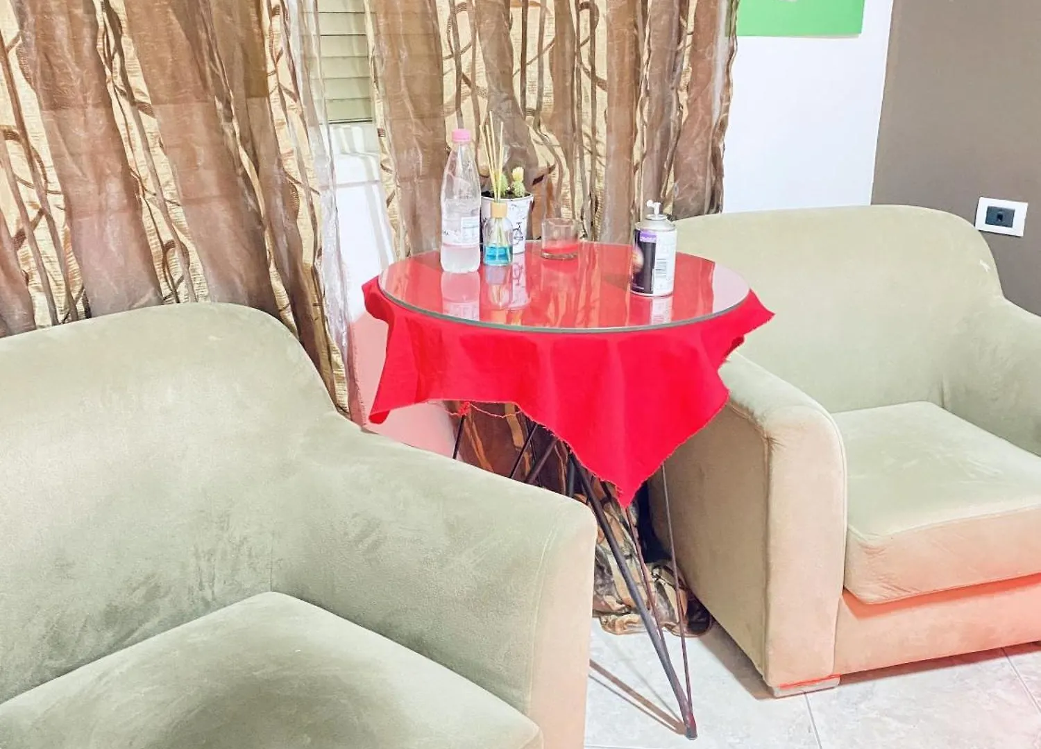 Boutique Hostel Maison Dartiste Tirana